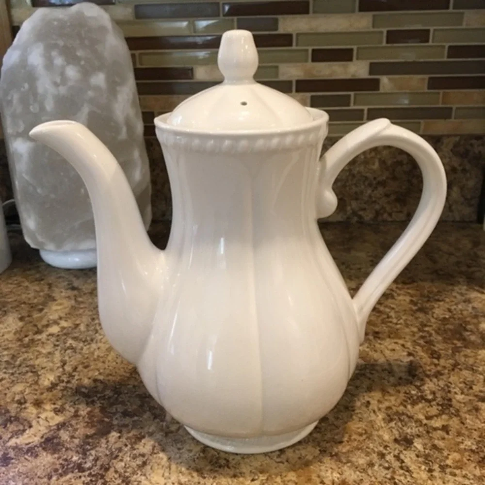 Vintage churchill teapot